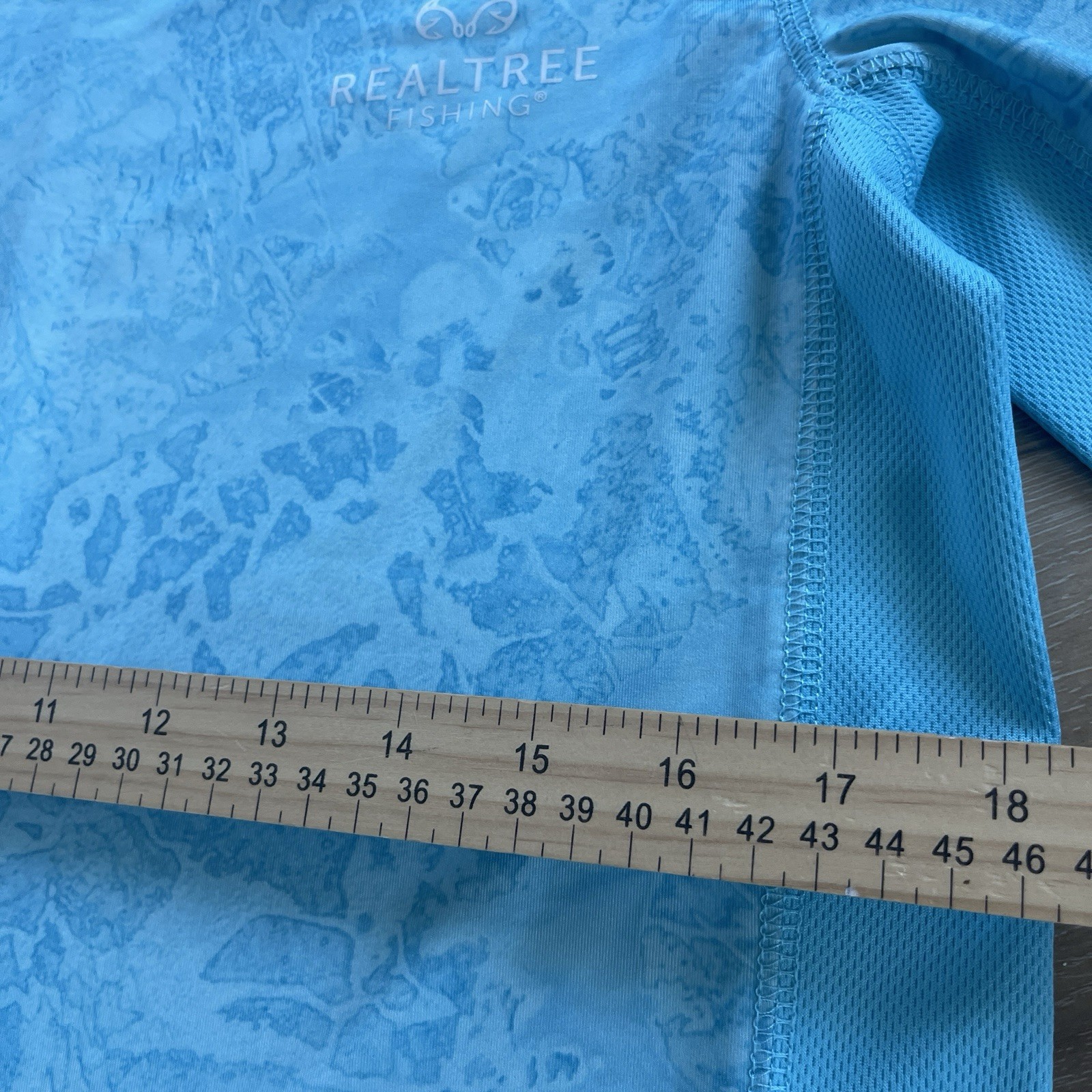 NWOT Realtree Fishing Performance Shirt Mens S Blue Camo Long Sleeve Stretch gallery