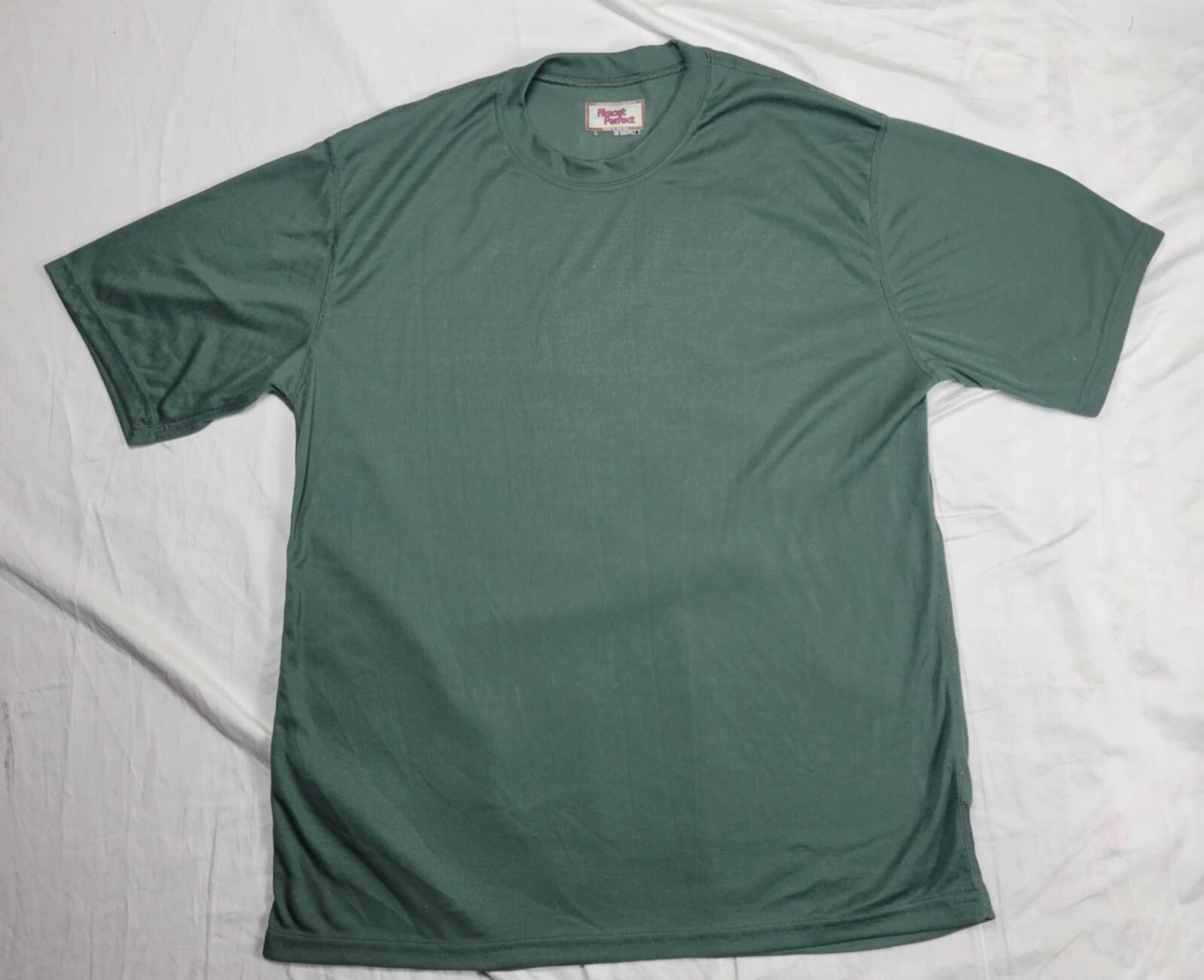 Longworth Knitting Mills T Shirt Men’s Size Large Green Almost Perfect Military