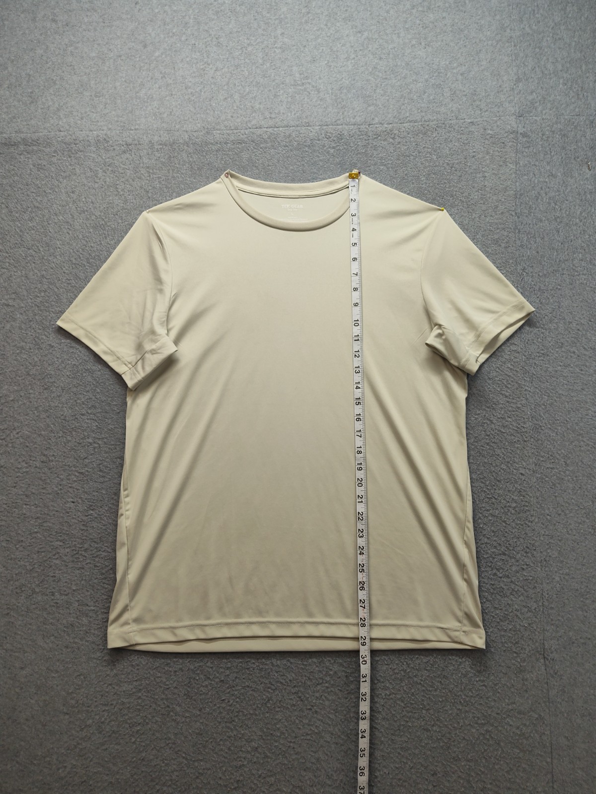 Tek Gear Men Shirt L Beige Crew Neck Short Sleeve Dry Tek Pullover Casual Tee gallery