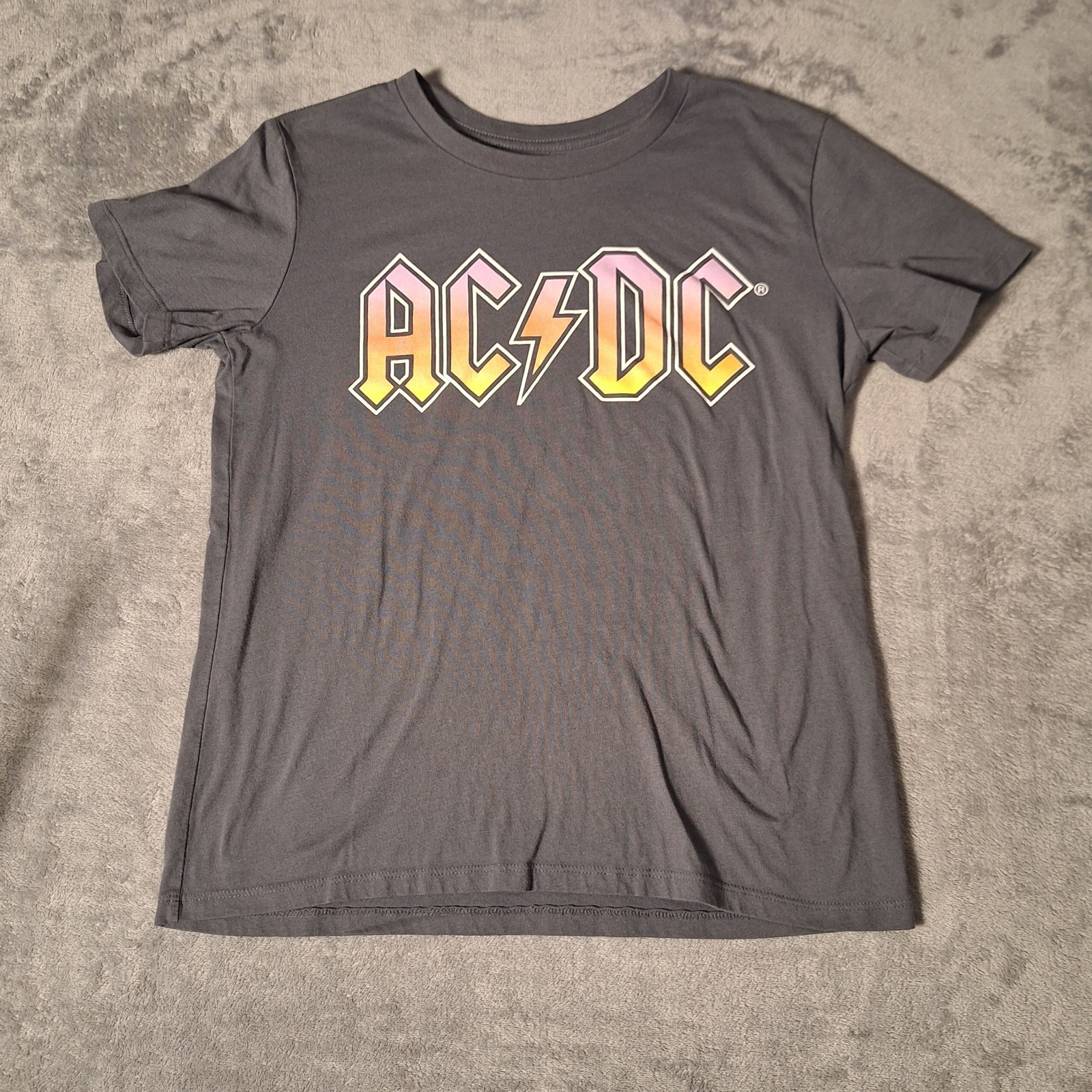 AC/DC T-Shirt Size Large Short Sleeve Gray Graphic Tee Cotton Rock Band