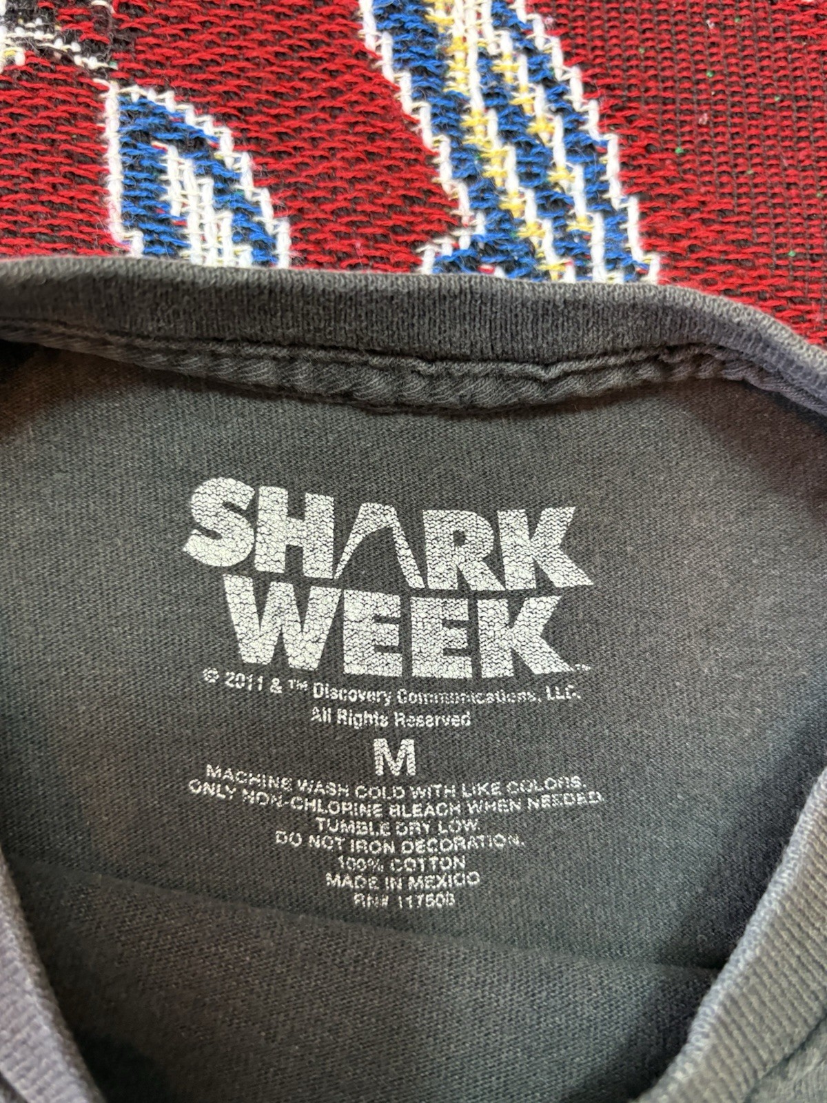 Discovery Channel Shark Week Shirt Black Men Medium Great White Shark 2011 gallery