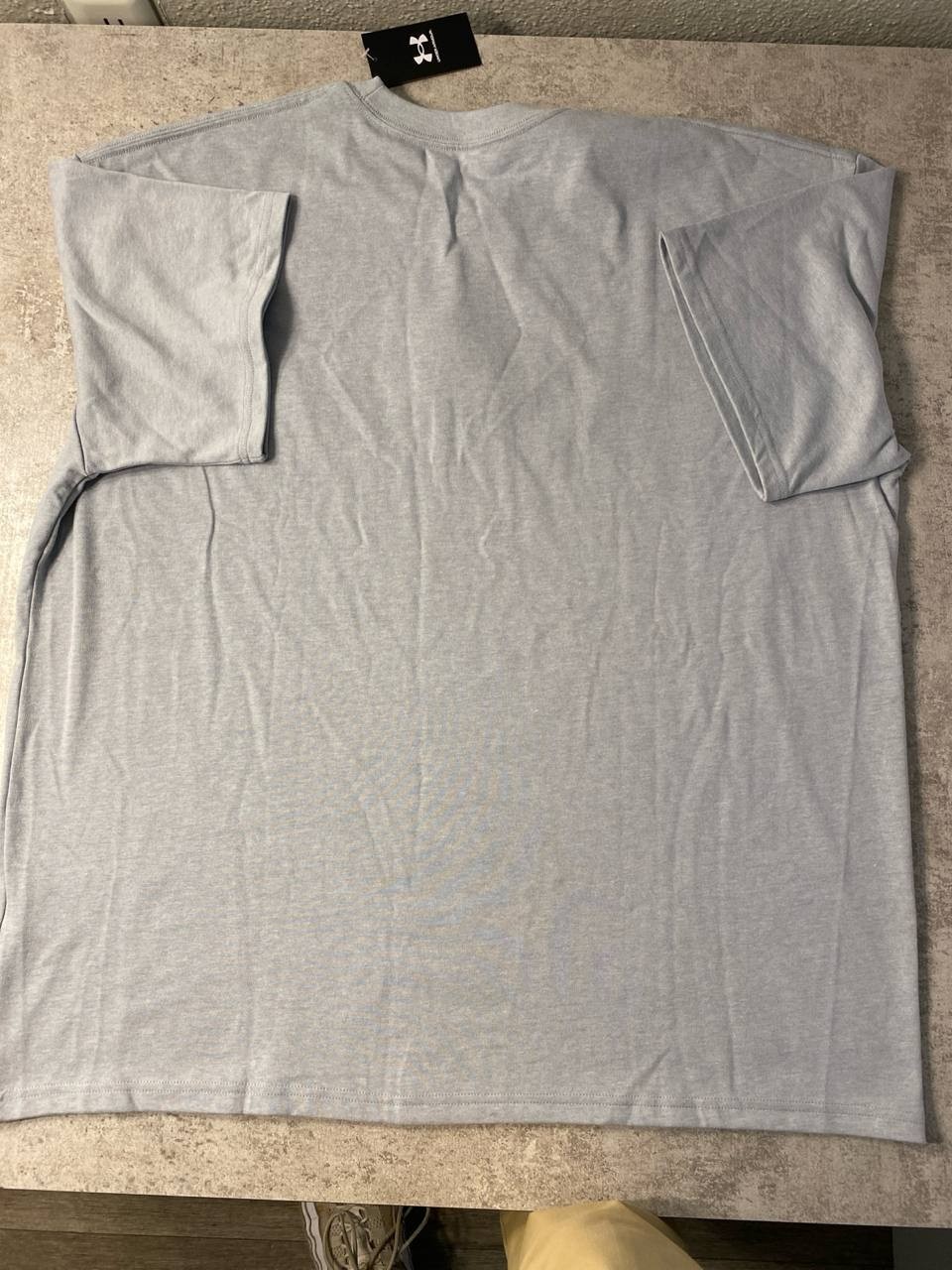 Under Armour Men’s XL Gray Graphic T-Shirt NWT New With Tags gallery