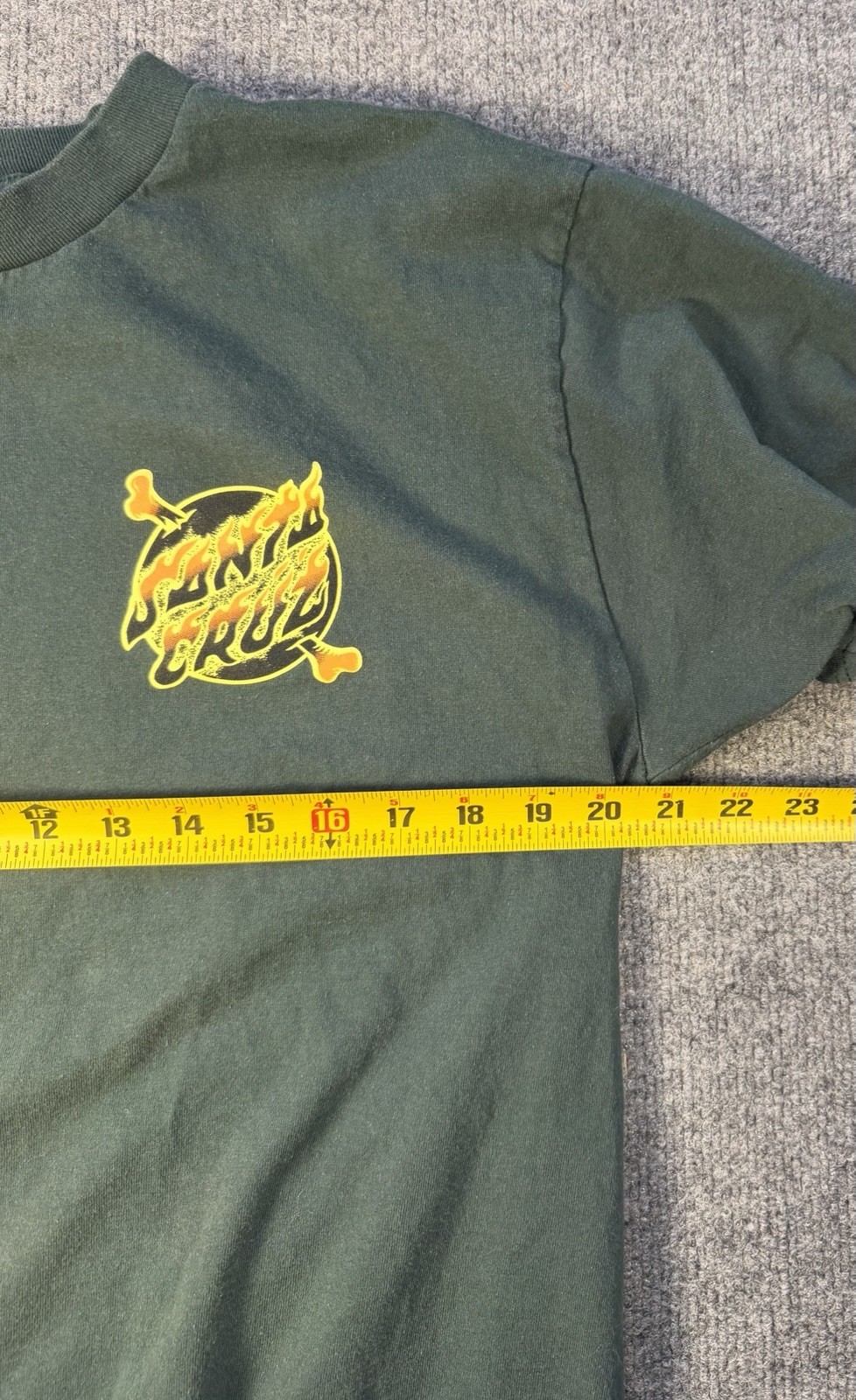 Santa Cruz Skateboards T Shirt Large Green Flame Logo Graphic Skate Tee L gallery
