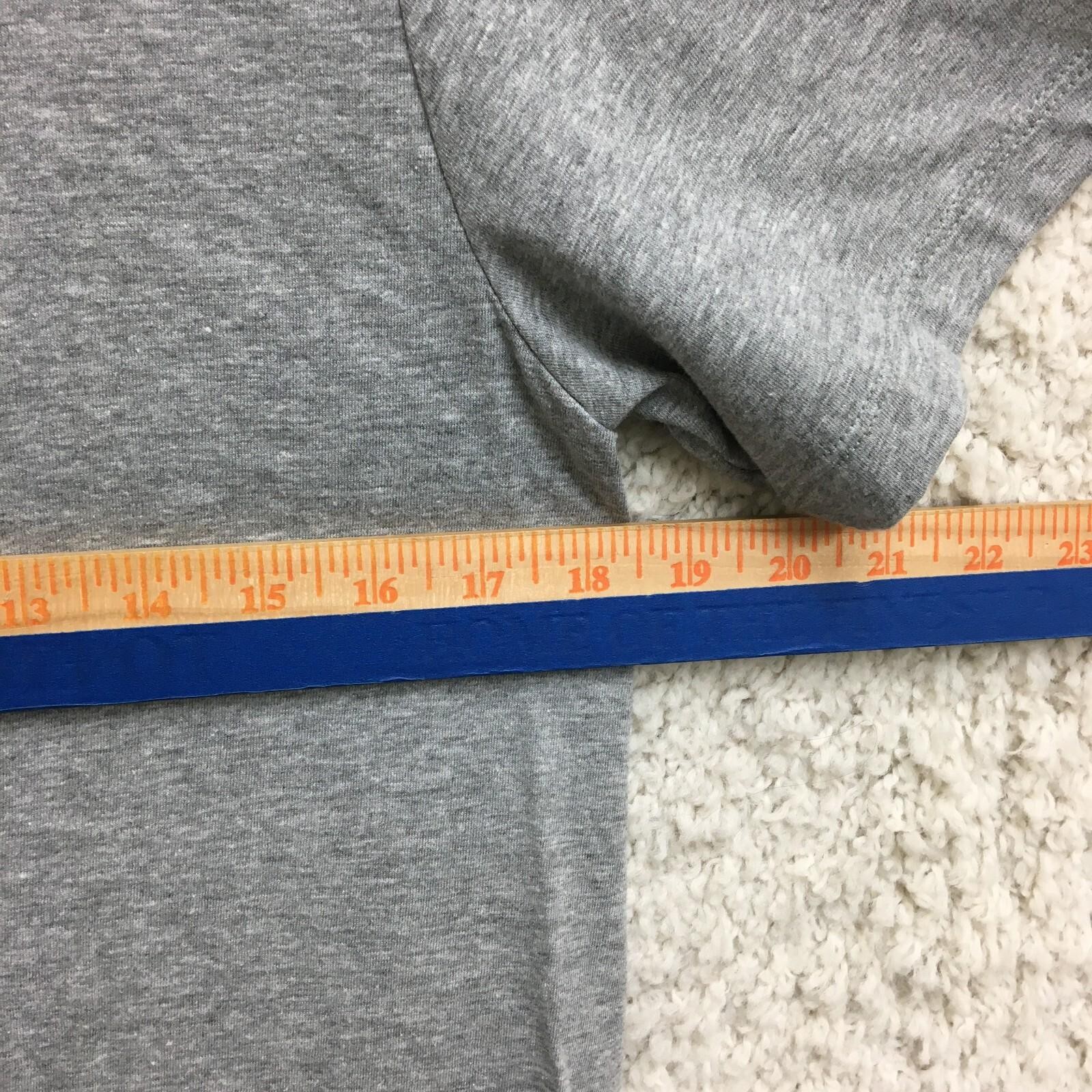 The Nike Tee Shirt Small Adult Gray Track & Field Camp Crewneck Pullover Mens S gallery