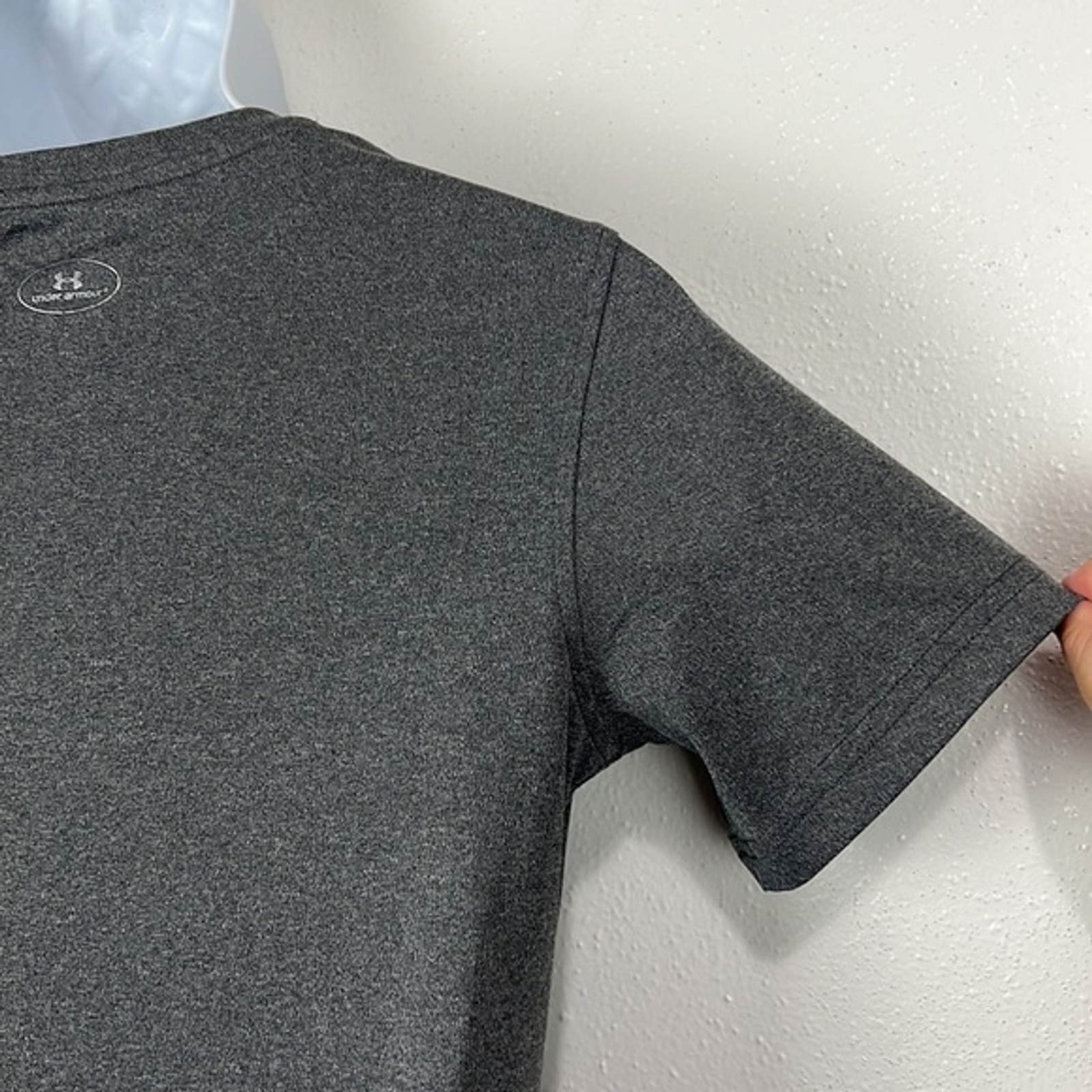 Under Armour Shirt Men Small Grey Semi Fitted Heat Gear Short Sleeve Activewear gallery