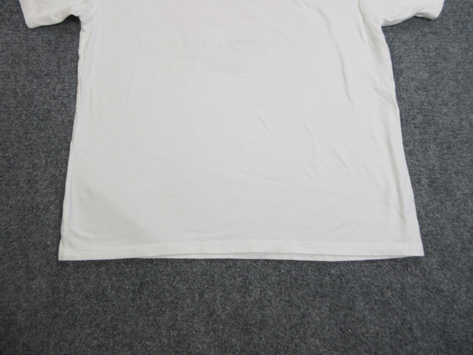 UNKNWN Shirt Mens Large White The Fight To Get There Graphic Smiley USA Tee gallery