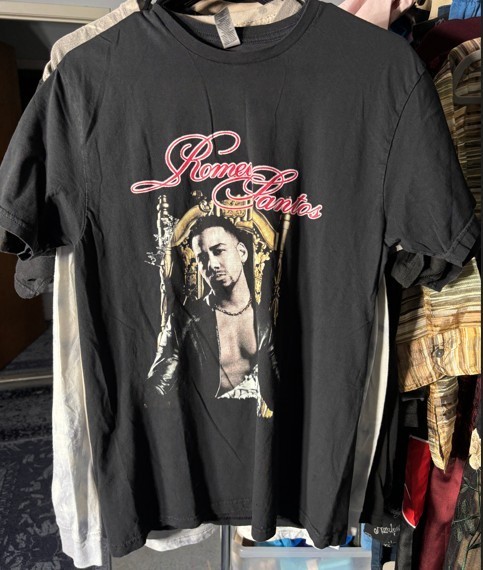 Romeo Santos USA Tour 2023 Black Graphic Print 100% Cotton Tee T-Shirt SZ Medium gallery