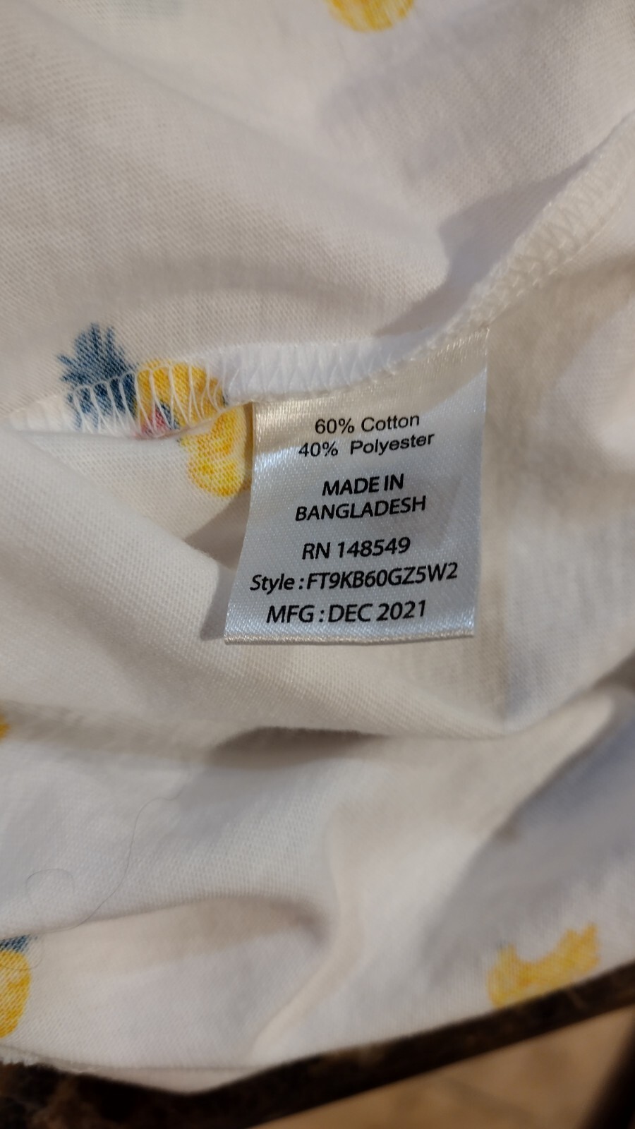 Free plant NWT Eco Friendly Men's Shirt Size Medium gallery