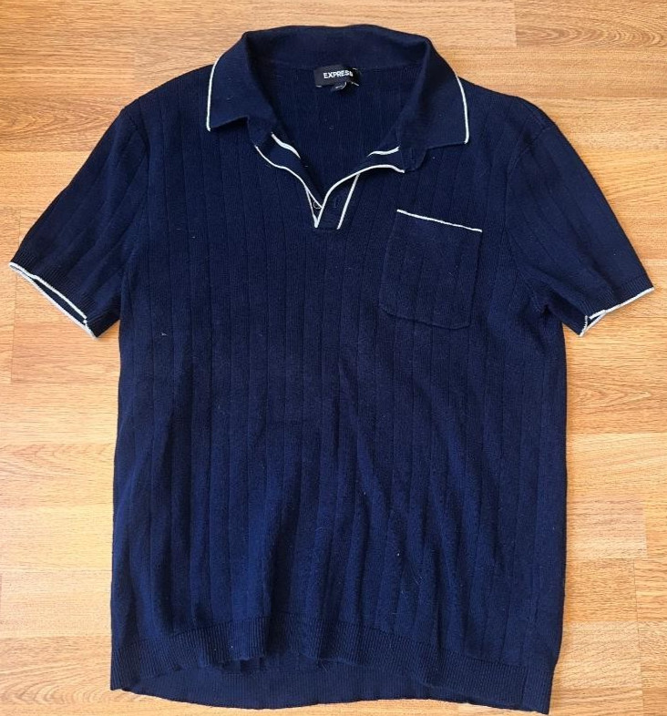 Express Navy Blue Knit Short Sleeve Collared V-Neck Shirt – Size Medium