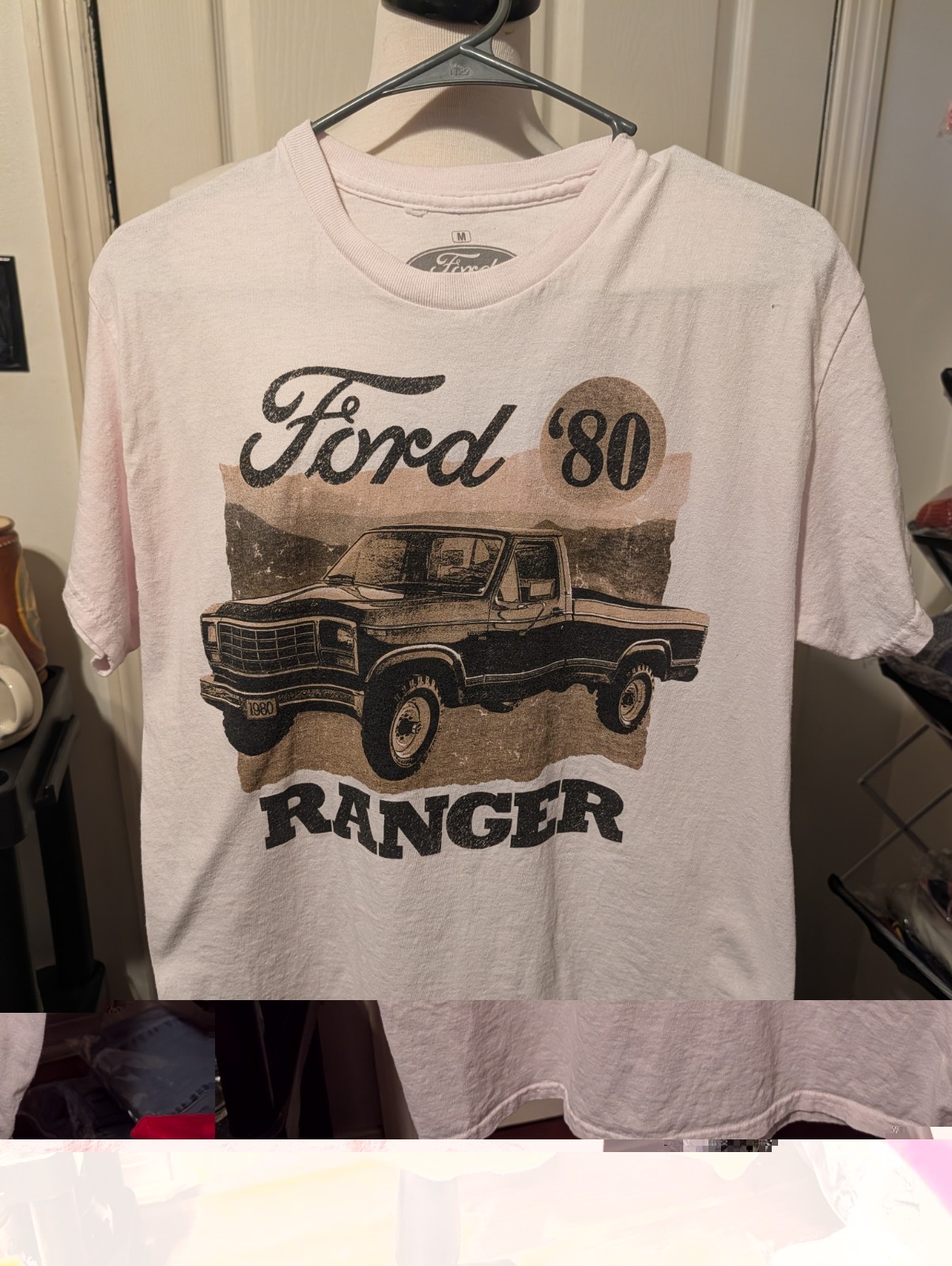 Officially Licensed Ford 80 Ranger Truck Graphic T-Shirt Men's Size Medium Cream gallery