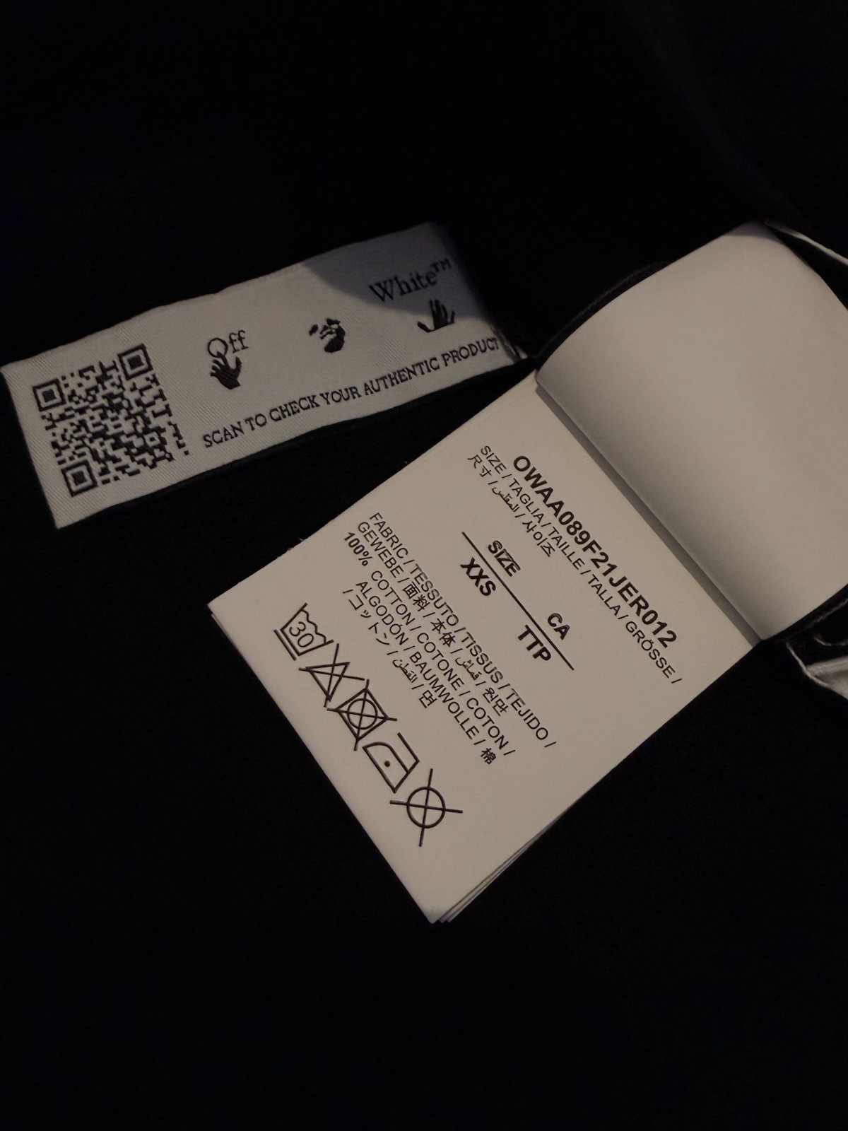 Off-White Men’s XXS Black Cotton Jersey Graphic Logo Crew Neck Short Sleeve Tee gallery