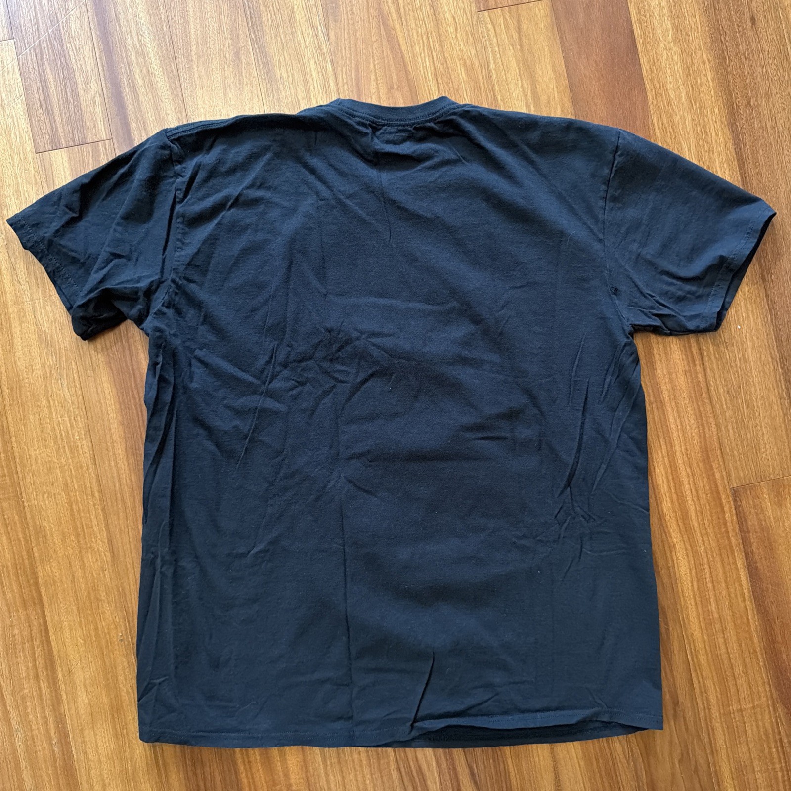 2016 Star Wars Hanger Battle A New Hope R2-D2 Leia Luke Han Solo T-Shirt Size XL gallery