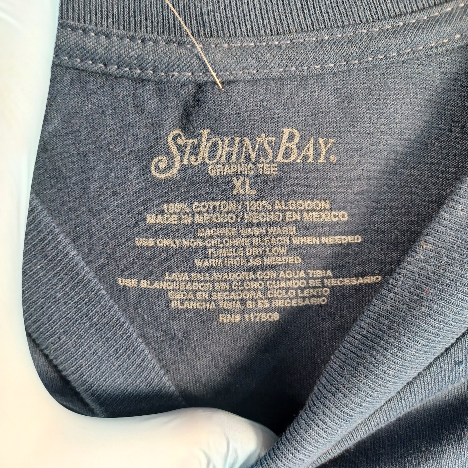 Paradise Cantina Lounge Cocktails & Nightlife Mens T-Shirt Size XL St. Johns Bay gallery