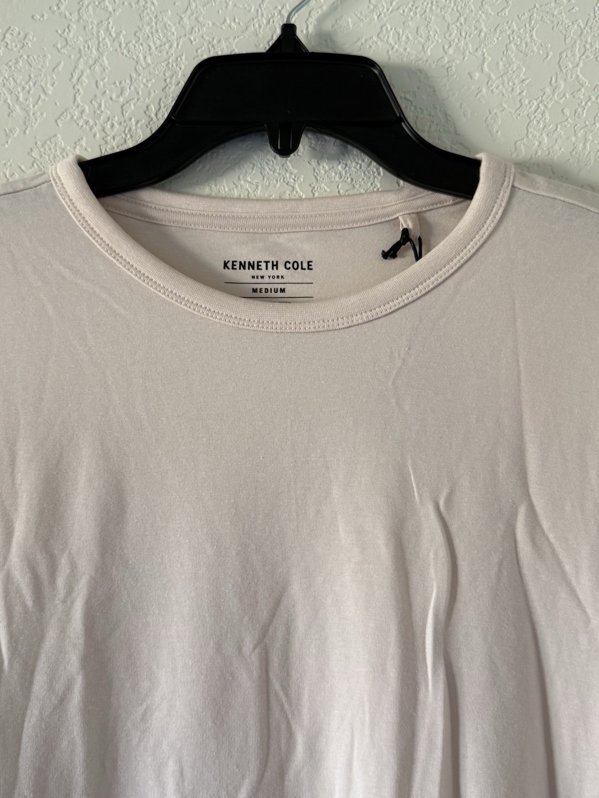 KENNETH COLE Crew Neck T-shirt Modal Blend Soft Blush Size Medium MSRP $49 gallery