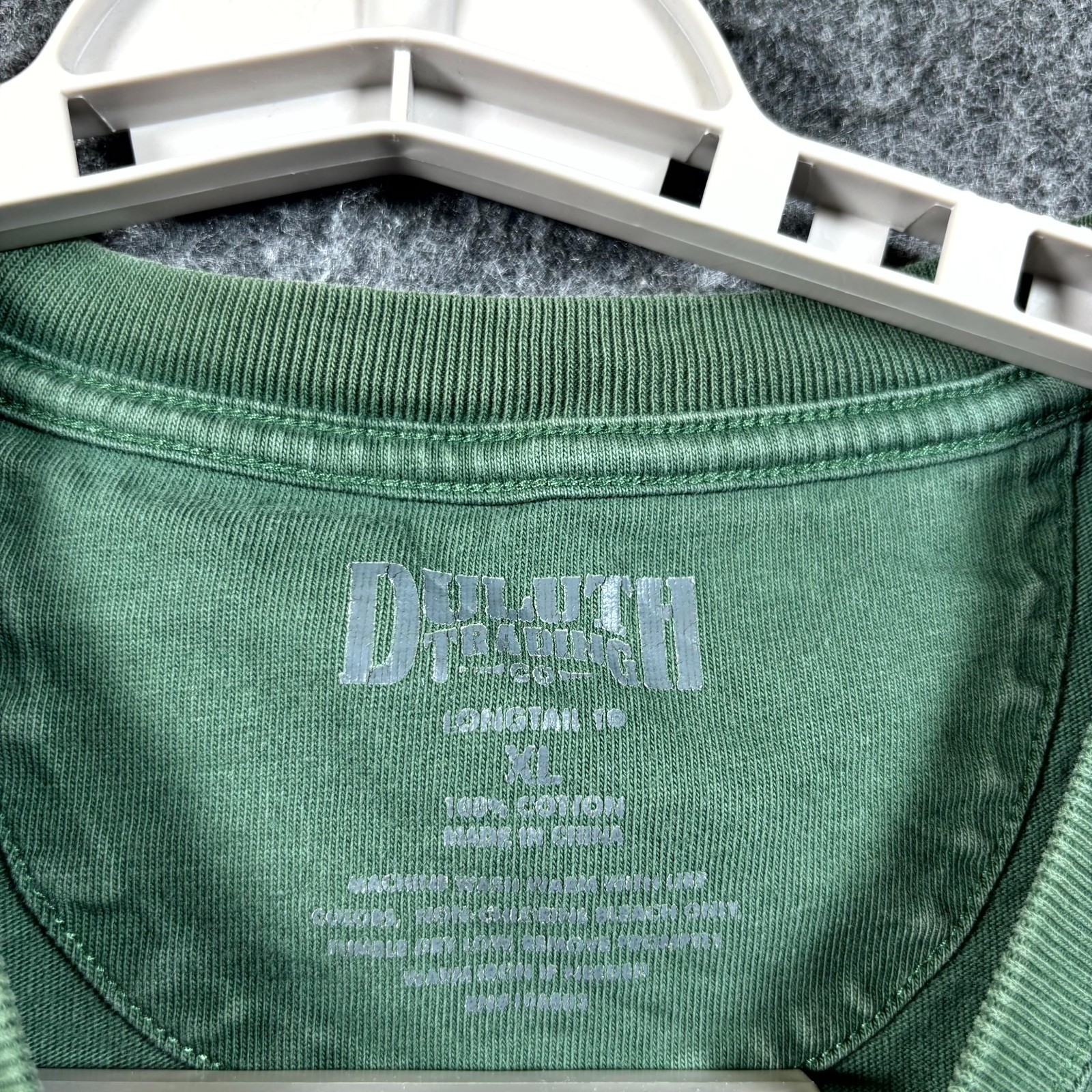 Duluth T-Shirt Men's XL Green Cotton Academia Front Pocket Summer Classic Casual gallery
