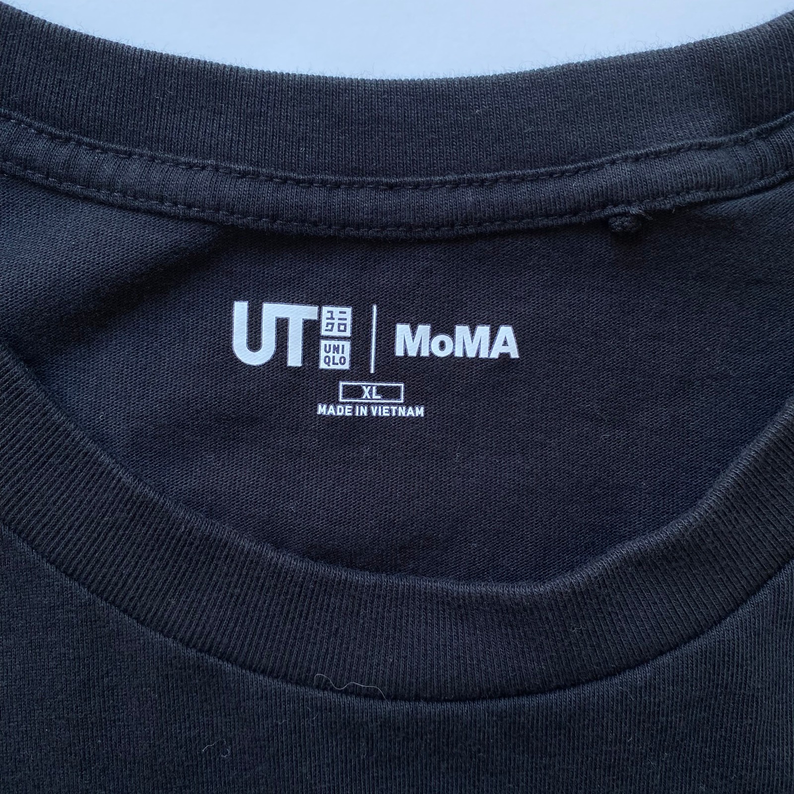Uniqlo MoMA Art Icons Paul Gauguin Still Life with Three Puppies T-shirt Mens XL gallery