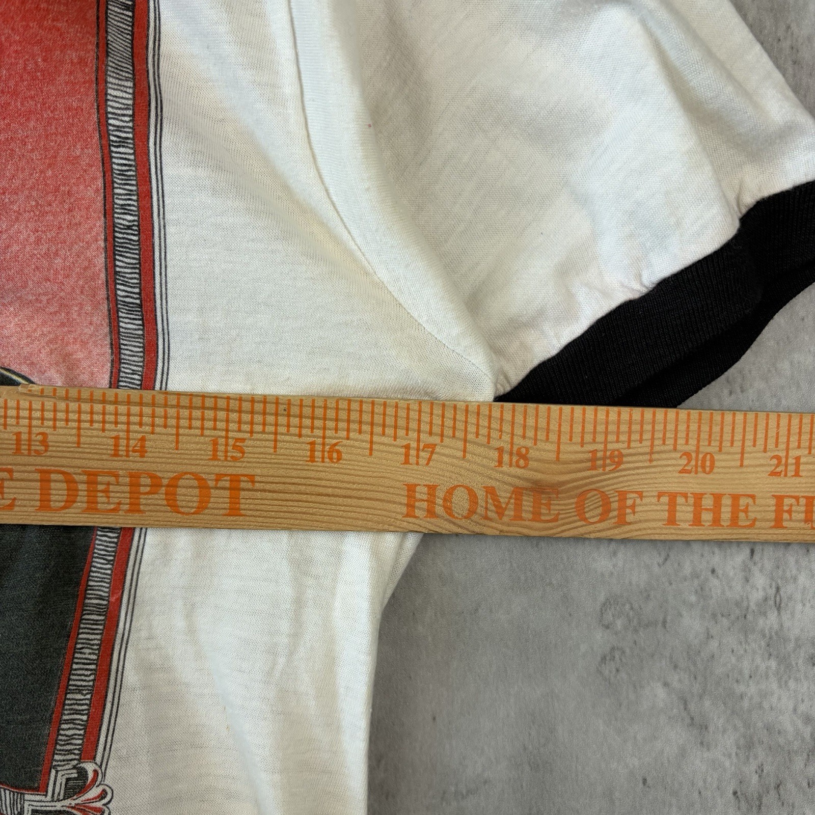 Vintage Neil Diamond T Shirt Size Medium gallery