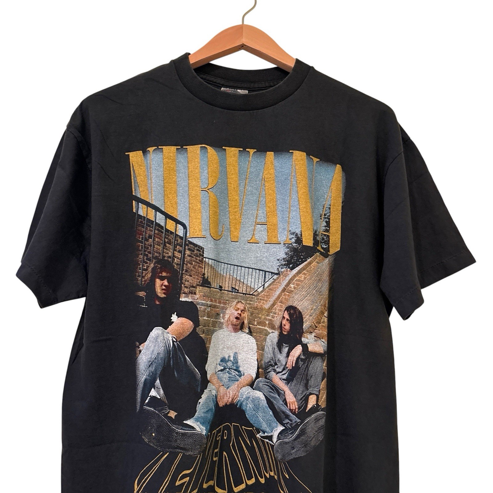 Nirvana 90s Nevermind Grunge Kurt Cobain Band T-shirt Reprint XL gallery
