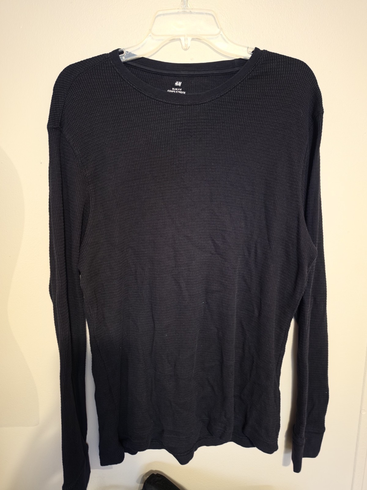 H&M T-Shirt XL Black Crew Neck Long Sleeve Slim Fit Solid Knit Tee gallery