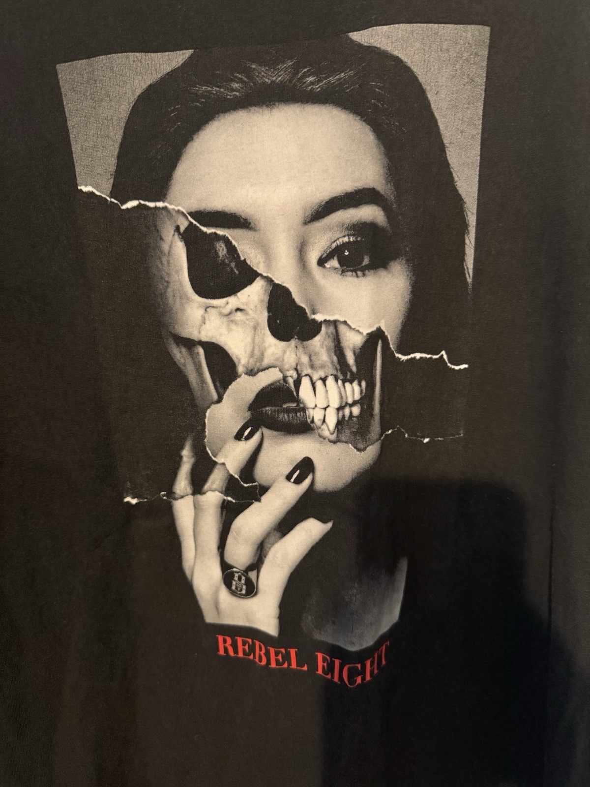 Rebel Eight 8 Men’s Streetwear T-Shirt Size L gallery