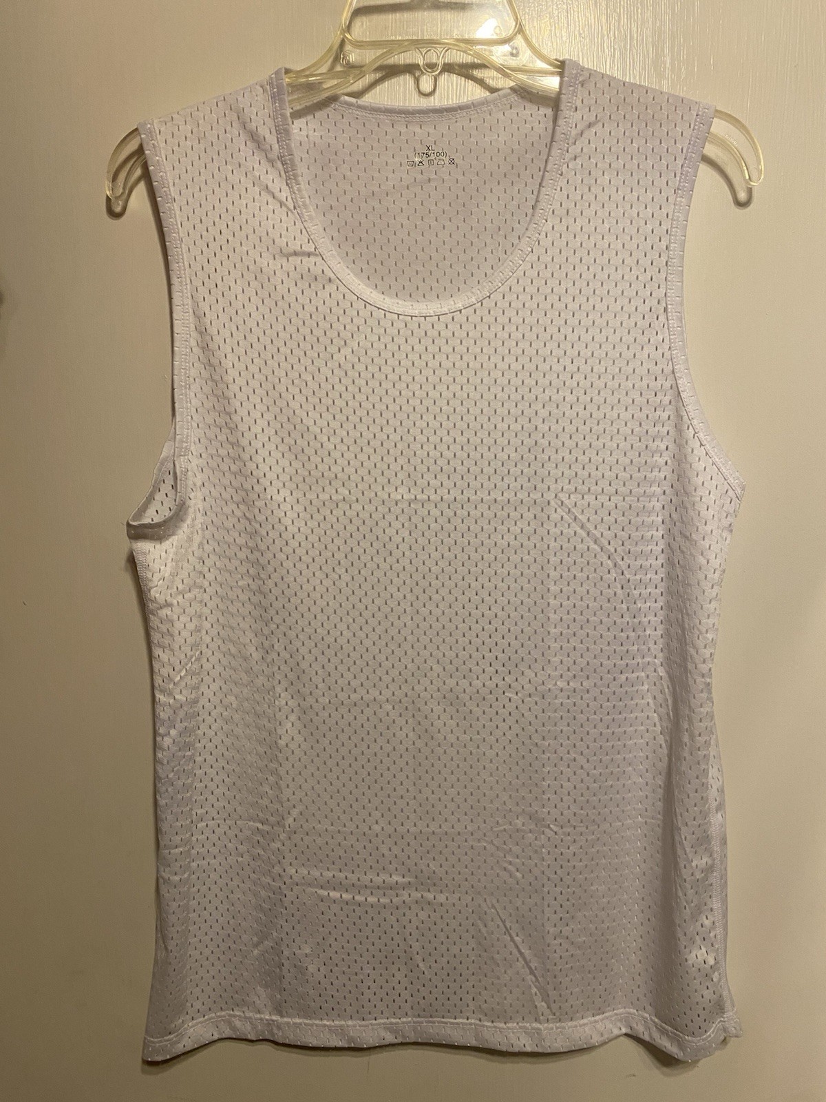 Men's Mesh Tank Top Quick-Drying Fitness NWOT size Medium US White Poly stretch gallery