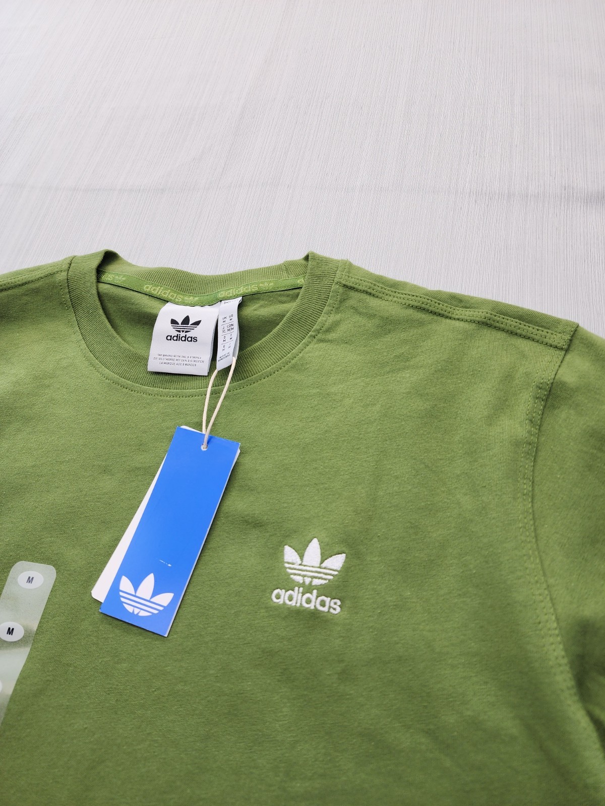 New Men's Adidas Trefoil Essentials Tee Shirt Size Medium Mens Tech Olive gallery
