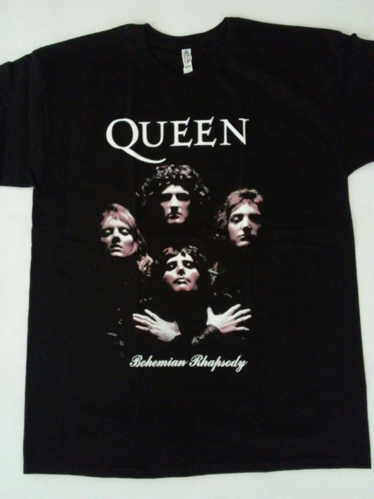 FREE SAME DAY SHIPPING New QUEEN BOHEMIAN RHAPSODY Group Shirt MEDIUM gallery