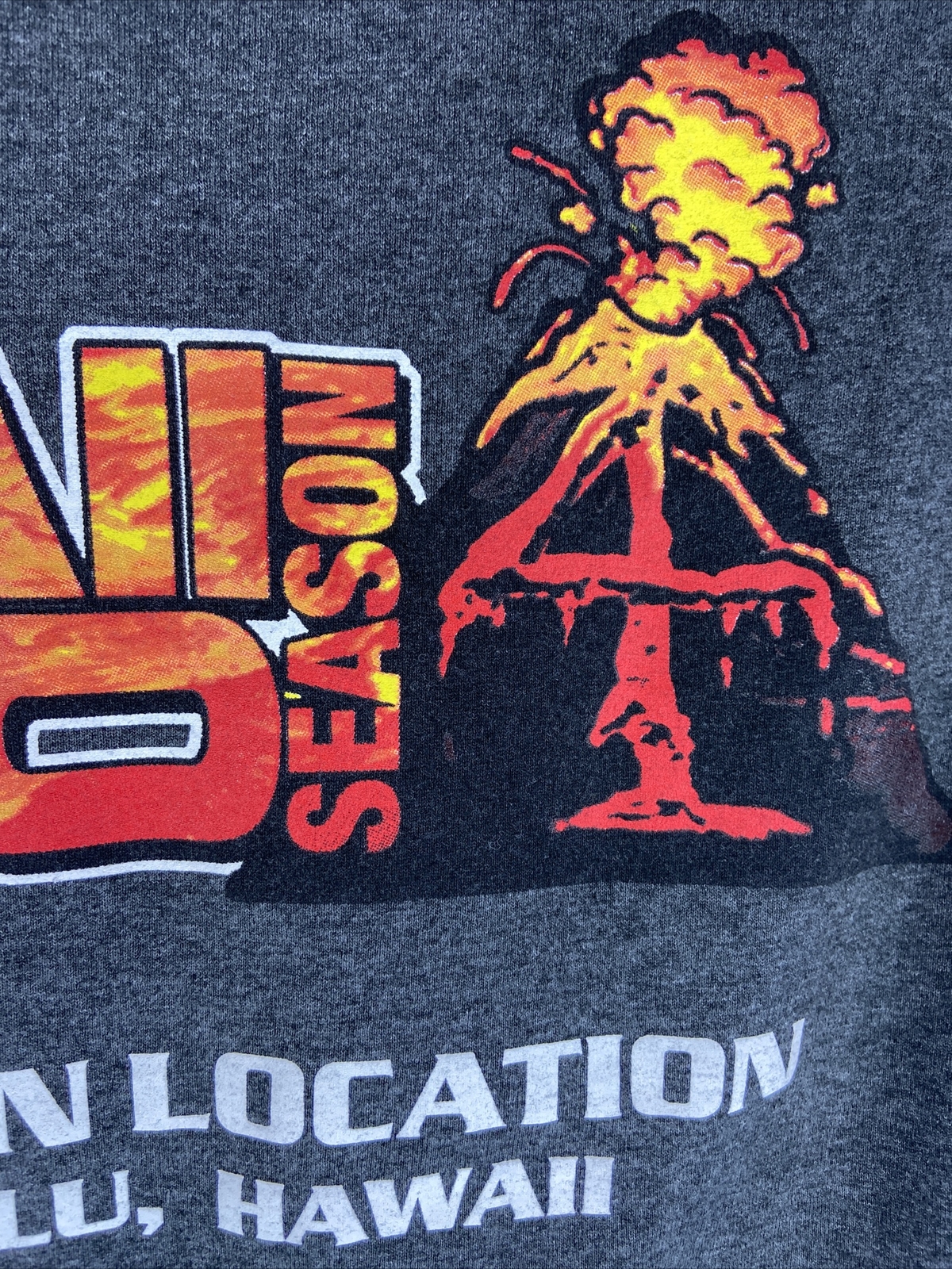 Hawaii Five 5-0 Season 4 Film Crew T-Shirt Filmed on Location Honolulu Small gallery