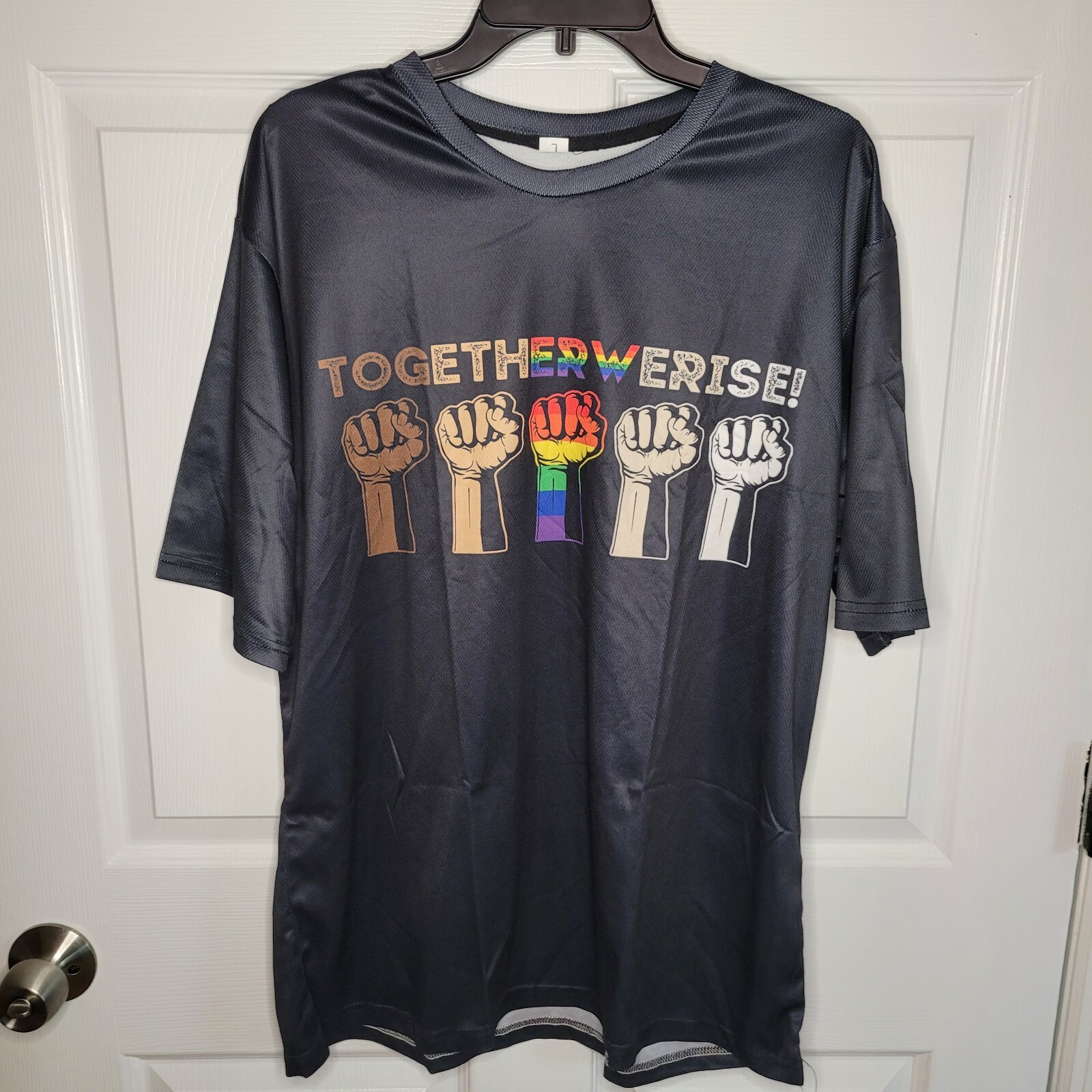 Together We Rise - Raised Hands Short Sleeve T-Shirt Men’s Size L gallery
