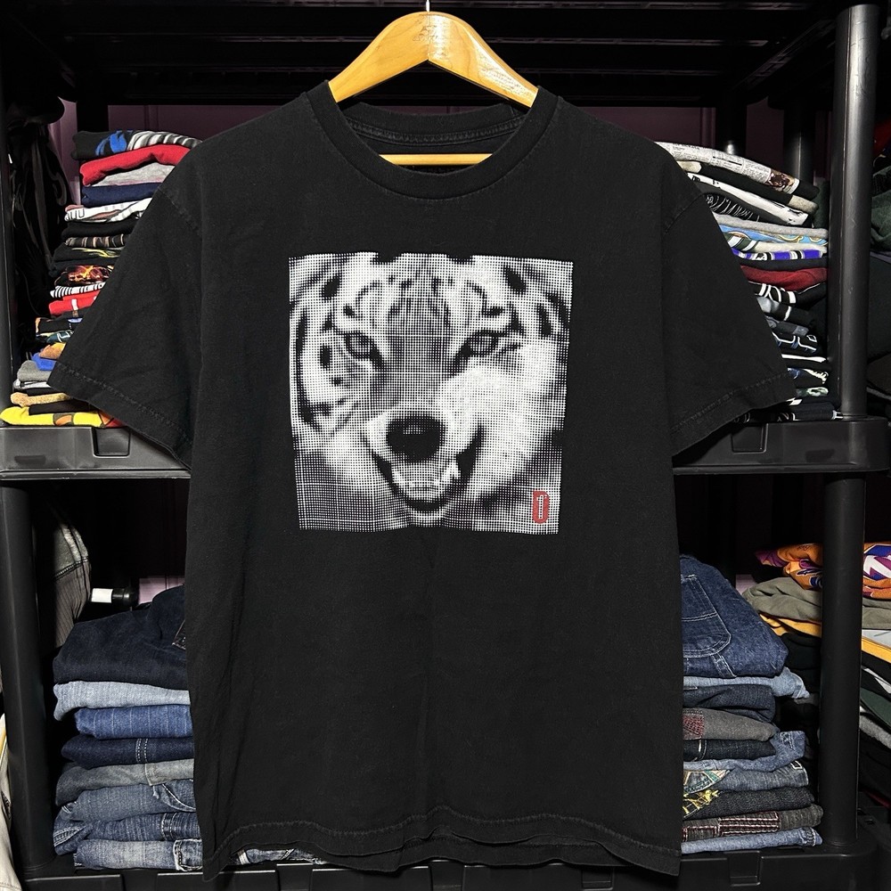 One Degree Y2K Style Tiger Wolf Graphic T-Shirt Size L