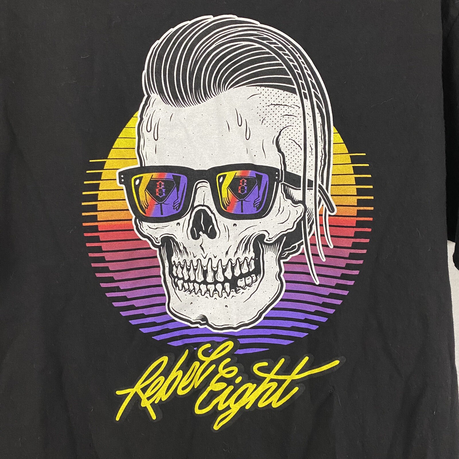 Rebel Eight T-Shirt Men's Medium Grinning Skull Sunglasses Slick Hair S/S Black gallery