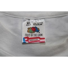 Vintage 90’s White Dolphin ” Dive Beach Resort ” Graphic Tee