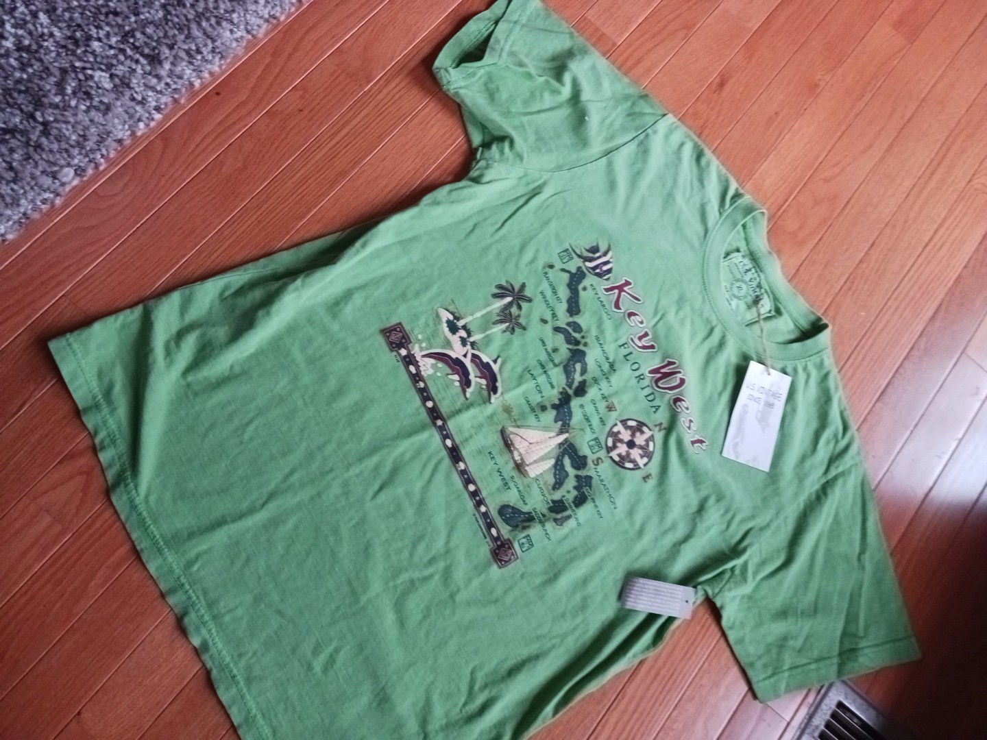 Nwt U.S. VINTAGE t-shirt Key West FL Map XL Apple Green gallery