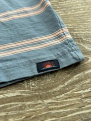 Faherty Sunwashed Regenerative Short Sleeve T Shirt Coral Blue Striped Sz Large