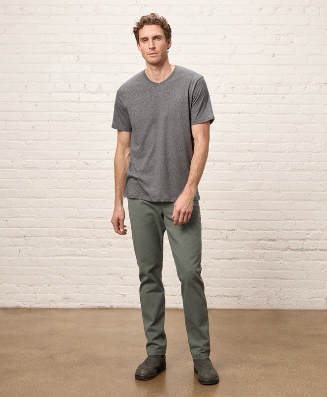 NWOT-Pact-Men’s Organic SoftSpun Essential V-Neck Tee-Med Grey Heather- (LARGE) gallery