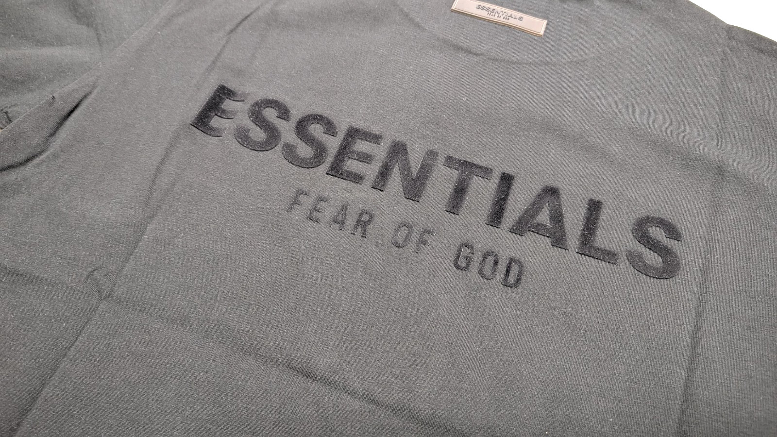 Fear of God Essentials Tee Stretch Limo Men's M Oversized T-Shirt NWT SS22 gallery