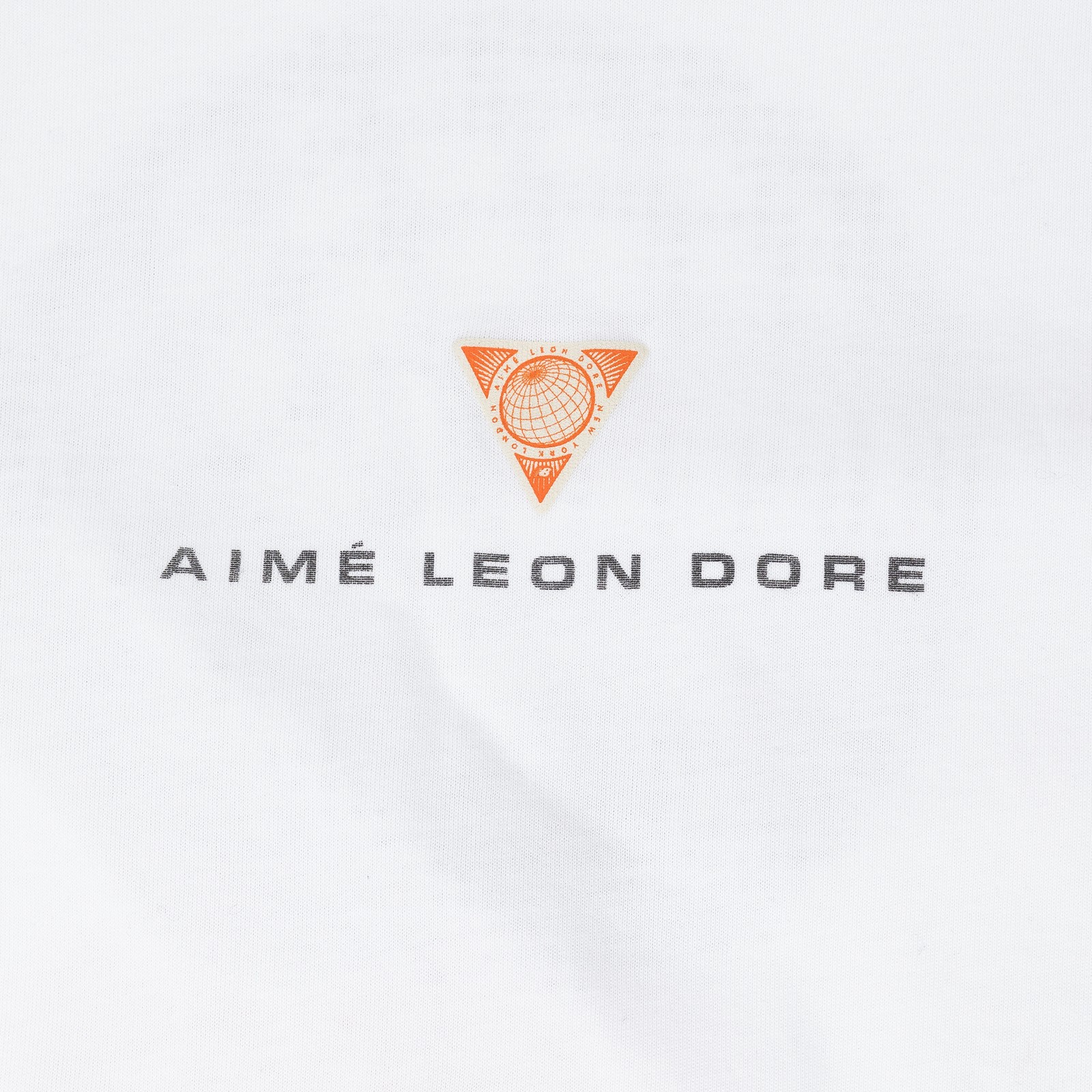 AIME LEON DORE White Globe Tee SIZE M $90 gallery