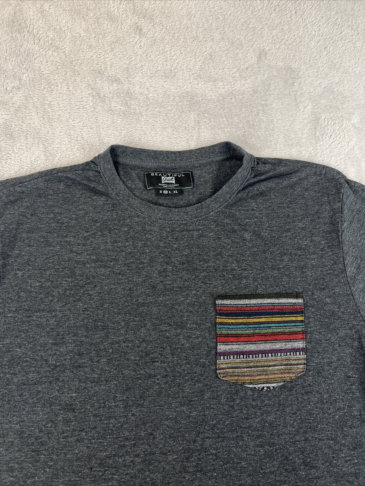 Beautiful Giant mens gray short sleeve pocket tshirt size medium gallery