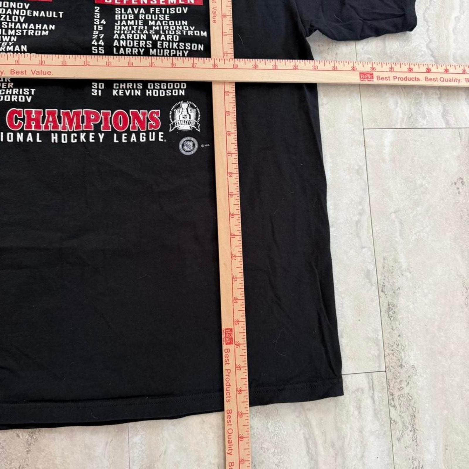 Vintage 1998 Detroit Red Wings Stanley Cup Champions BacktoBack NHL Graphic Tee gallery