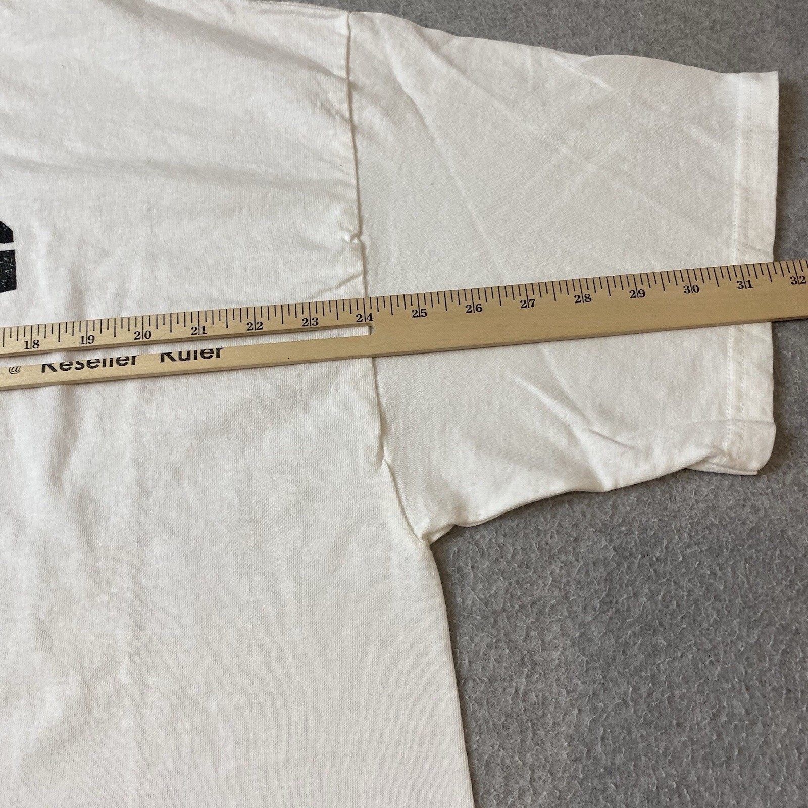 VTG y2k Spencer’s Comedy Skit Humor Joke T Shirt Well Hung Drywall Men’s 2XL gallery