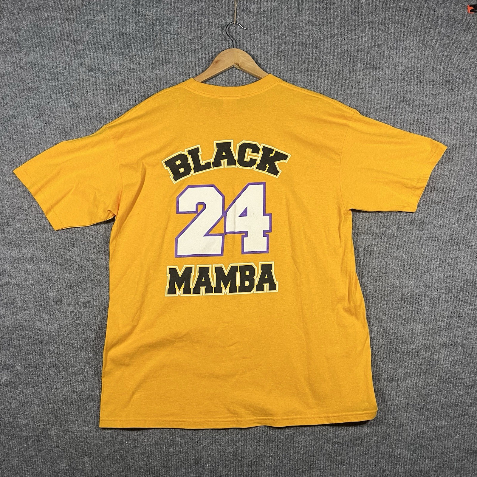 Vintage Kobe Bryant The Black Mamba Lakers T-Shirt Mens XL Rap Tee LA Snake Y2K gallery