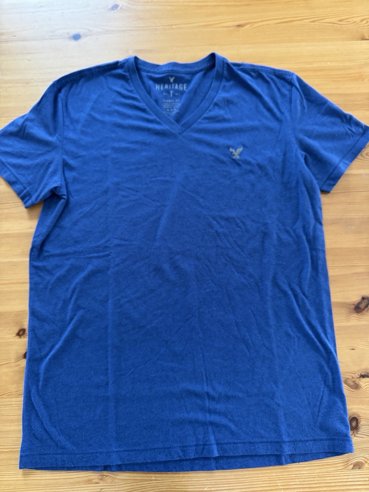 American Eagle Men’s Heritage Classic Fit V-Neck Short Sleeve T-Shirt M Blue
