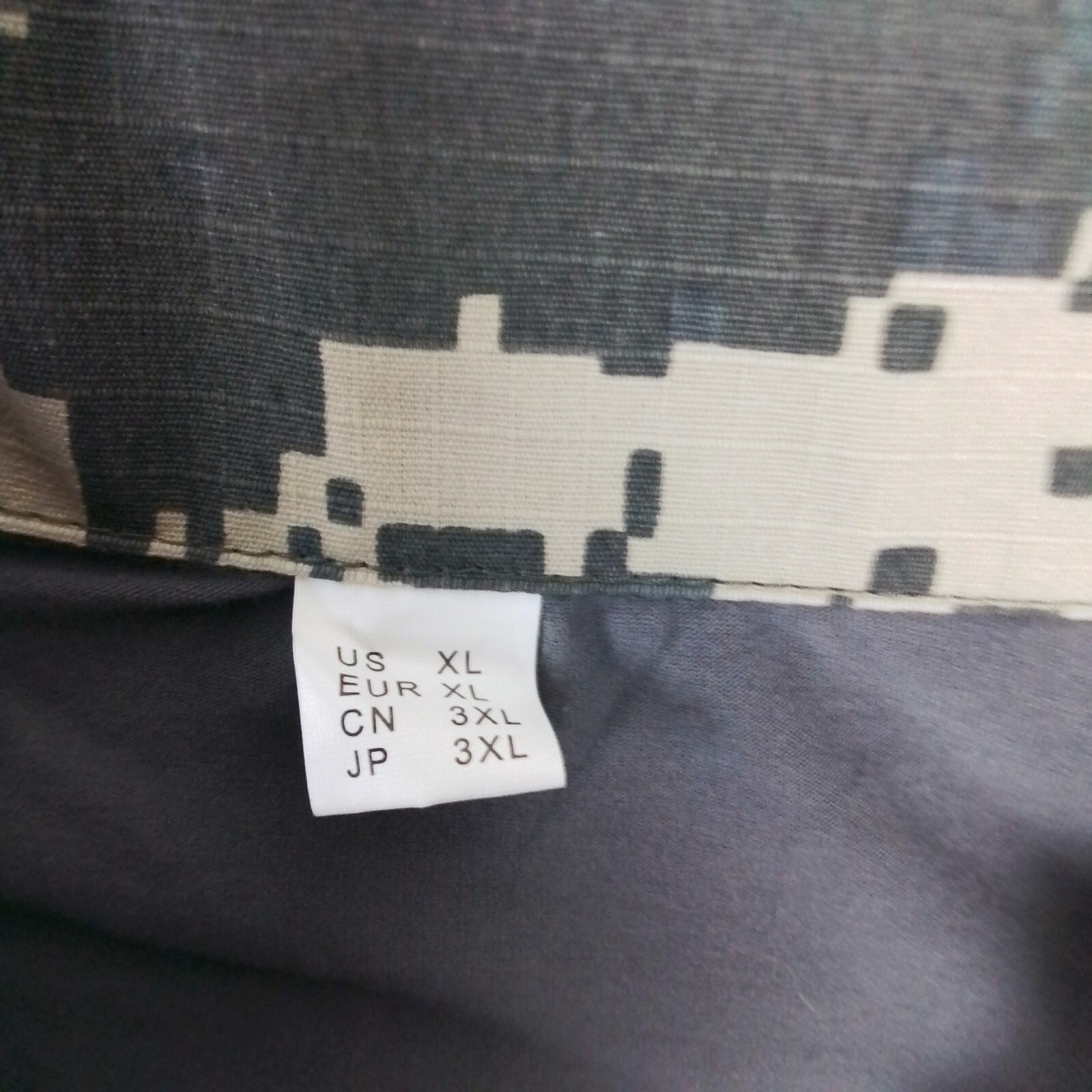 New Magcomsen First Grade Class B Men's Size XL Shirt Gray W/Digital Camo Sleeve gallery
