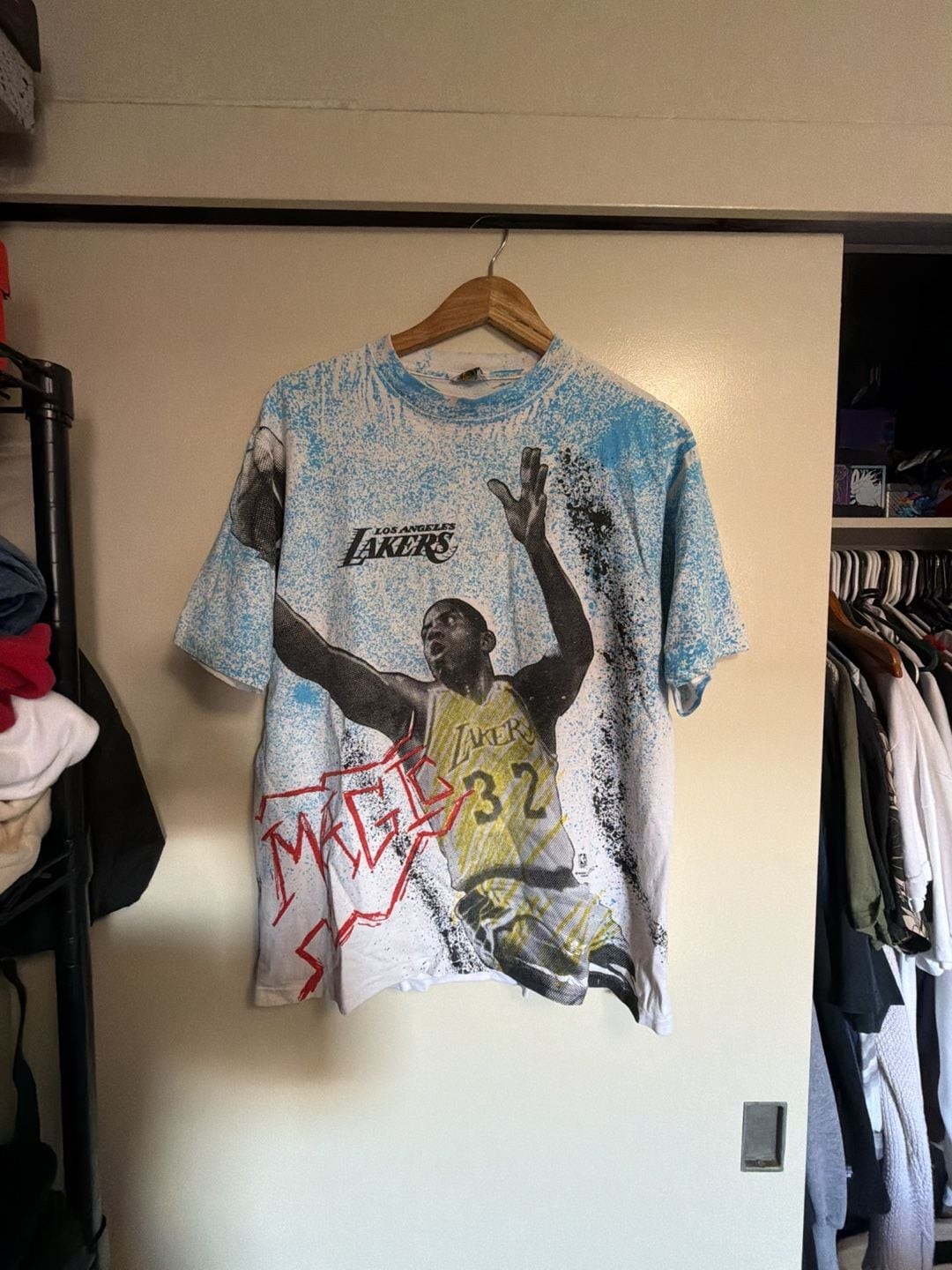 Vintage 90s Magic Johnson T’s Los Angeles Lakers All Over Print T-Shirt