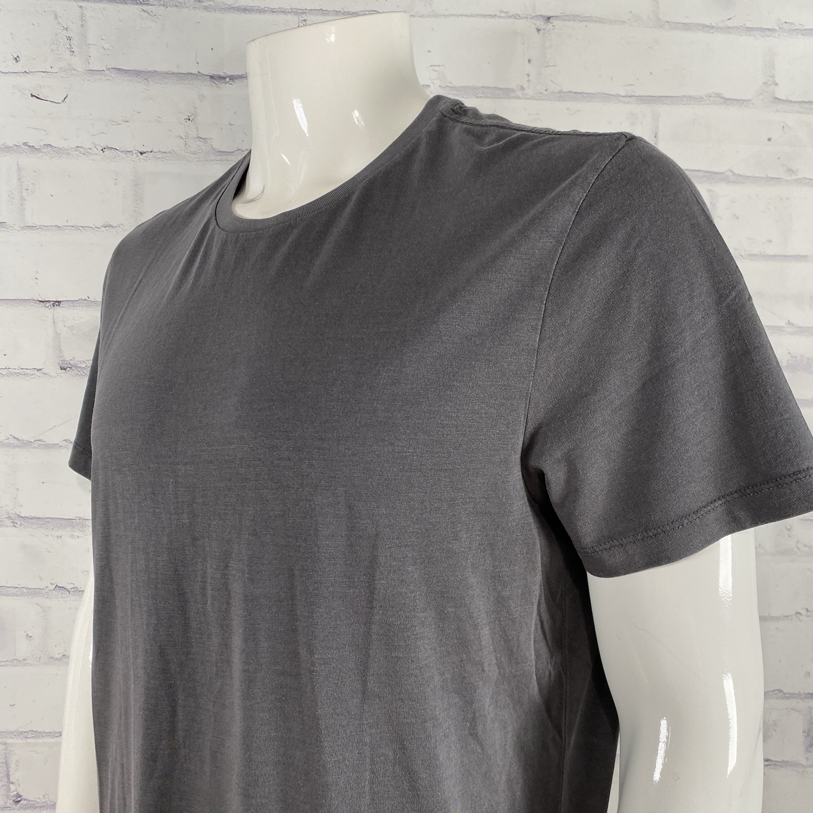 Marine Layer Shirt Men’s Medium Short Sleeve Signature Crew Tee Asphalt Gray NWT