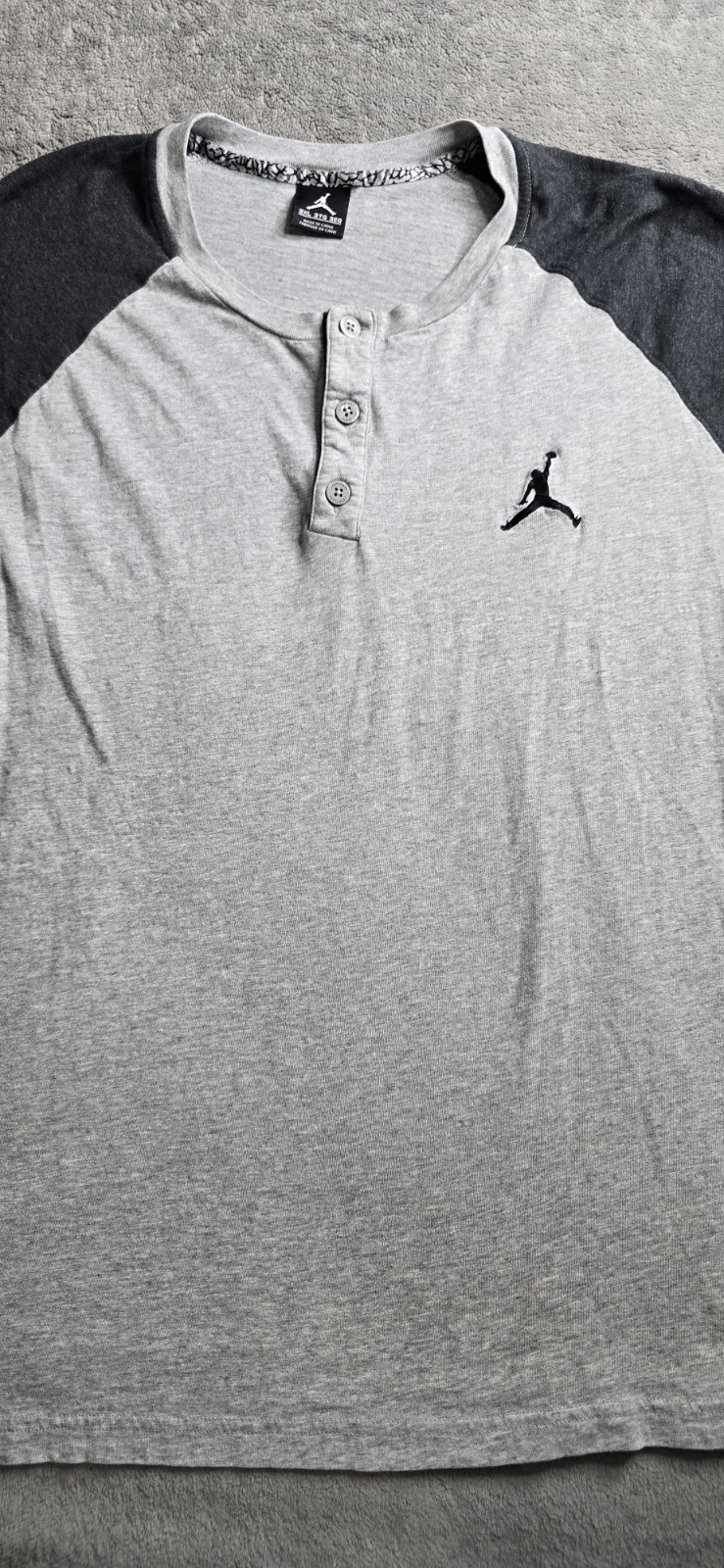 Jordan Retro Long Sleeve T-shirt Mens 3XL Gray 3 Button Jumpman Logo Tee 632084 gallery