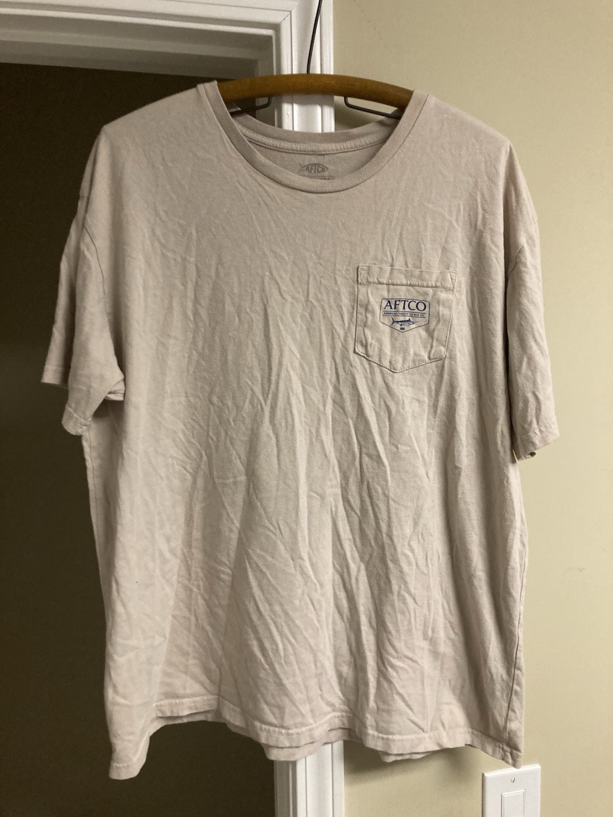 Men's AFTCO Size XL T shirt Front Pocket, 100% Cotton, Tan USA Made gallery