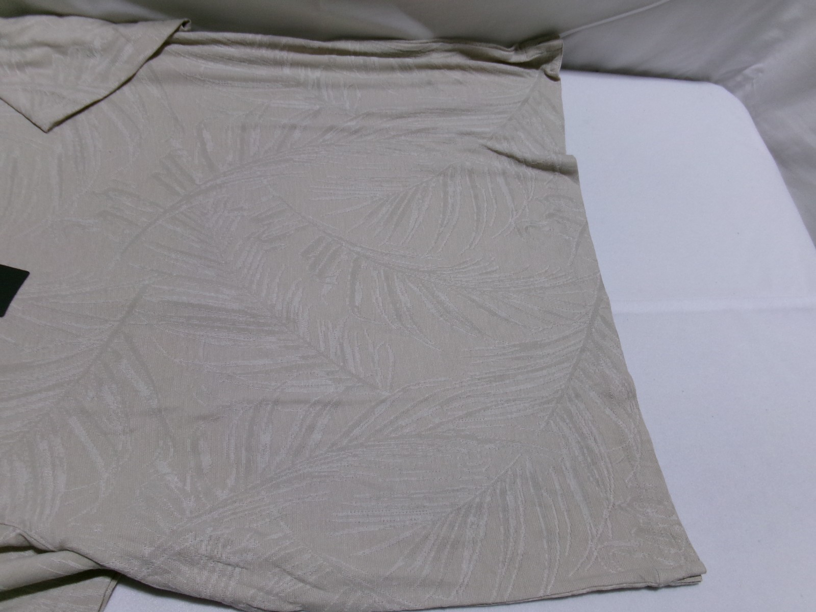 L61 TED BAKER Leaf Print Jacquard Tee Shirt Beige Mens Size XL (Ted 5) gallery