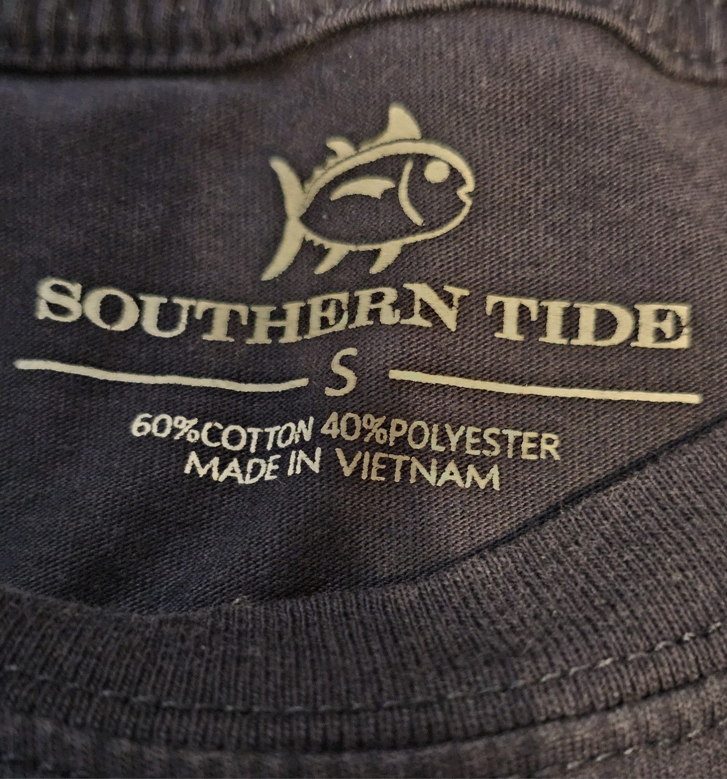 Southern Tide Coastal Lifestyle Fishing Boat Graphic T-Shirt Men’s Small Navy gallery