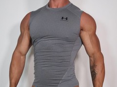 MEN’S SLEEVELESS GRAY COMPRESSION SHIRT SIZE LARGE